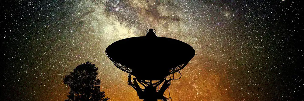 Free form optika v radio astronomii