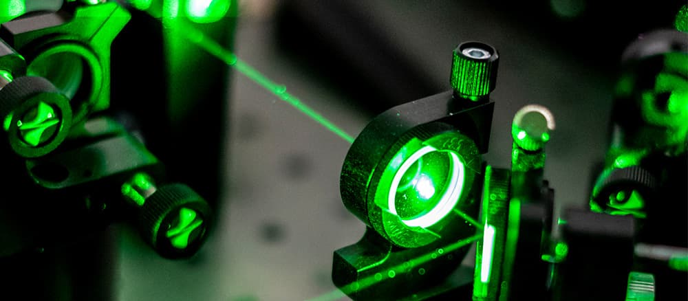 Improving focusing quality of spherical lenses